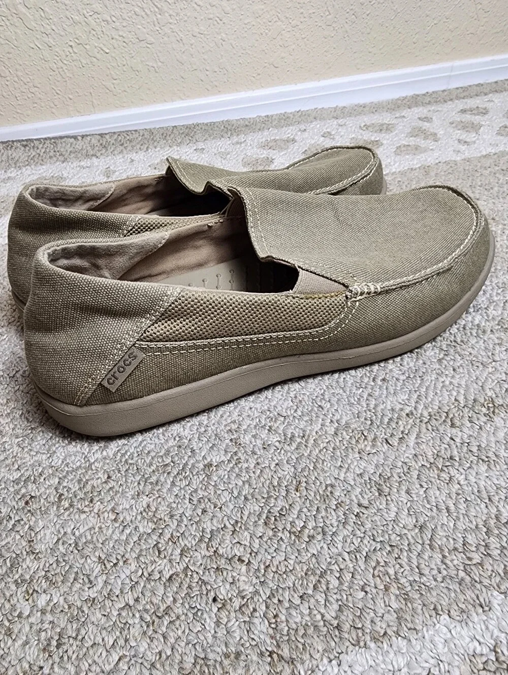 Crocs Santa Cruz Canvas Slip-On Loafers Men's Size 11 Khaki Tan Style 202056